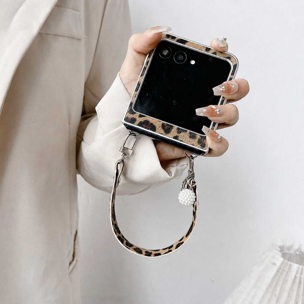 Leopard Print Folding Flip Pho - Women Accessories For Hand ulasan dan harga