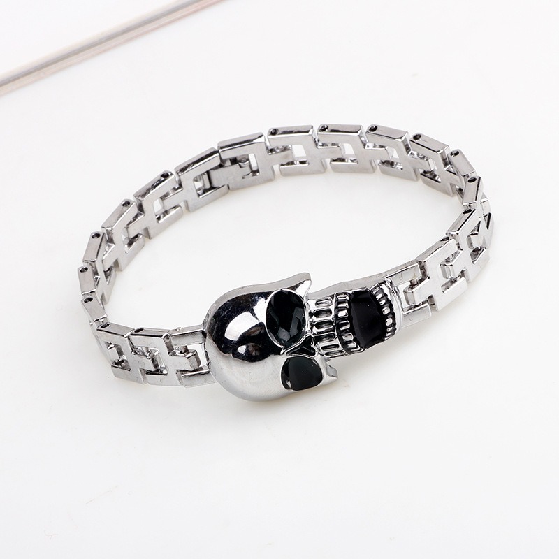 Skull Titanium Steel Bracelet  - Women'S Accessories To Wear With Watch ulasan dan harga