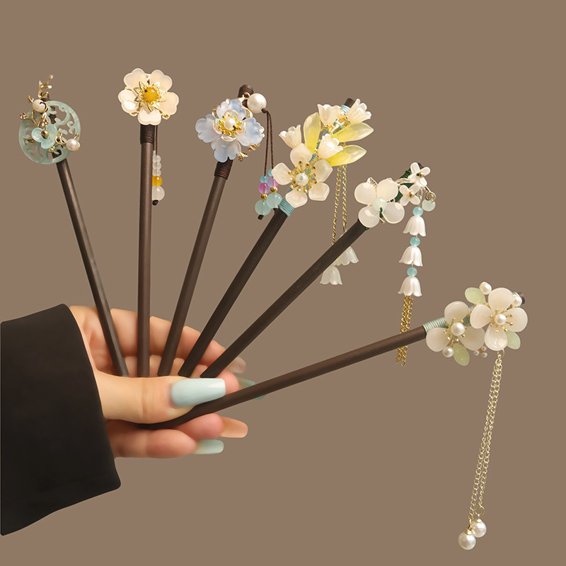 Flower Tassel Pearl Hair Stick - Women Accessories For Hand ulasan dan harga